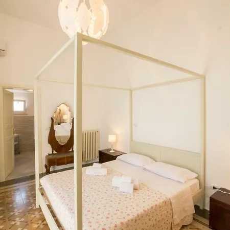 Palazzo Ashian Bed & Breakfast Acquarica del Capo