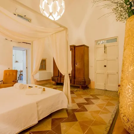Palazzo Ashian Bed & Breakfast 3*