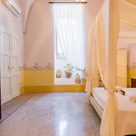 Palazzo Ashian Acquarica del Capo
